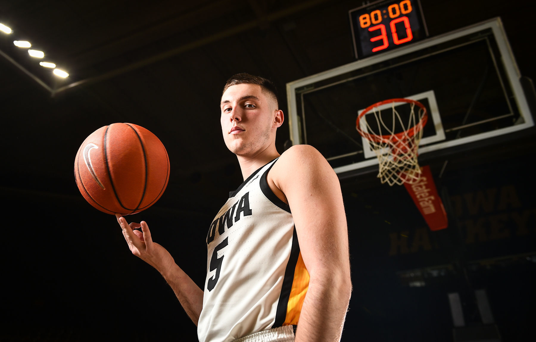 100919-qct-spt-iowa-hoops-media-036a.JPG